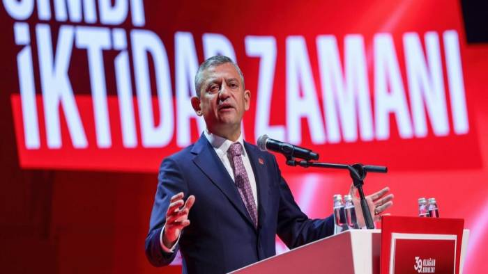 CHP’de tüzük yenilendi: Özel’den dikkat çeken mesaj!
