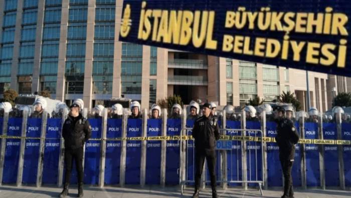İBB Soruşturmasında Tahliye Şoku: 24 Saat Sonra Yeniden Tutuklama! İfadeler Gündemde!