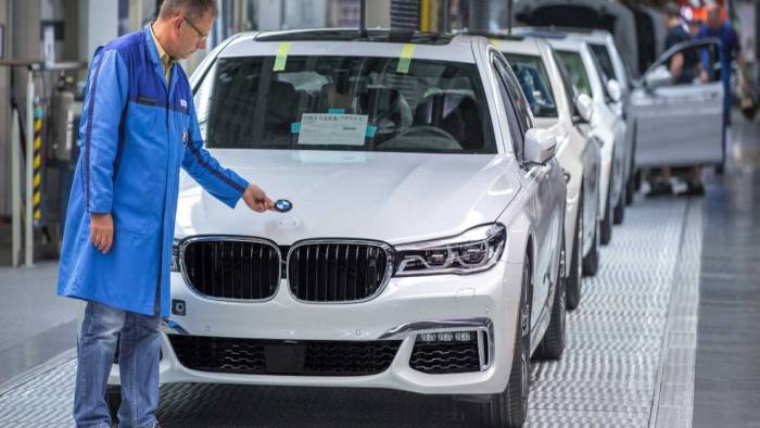 Direksiyon Sorunu Alarm Verdi! BMW On Binlerce Aracı Servise Çağırıyor!