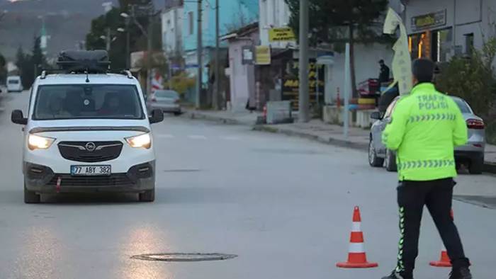 Yalova’daki IŞİD operasyonu sonrası sosyal medyada provokasyon yapan 16 kişi yakalandı