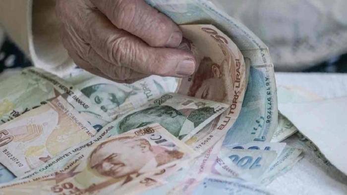 Özgür Erdursun emekli maaşı krizini anlattı: Çözüm yolunu tek tek sıraladı