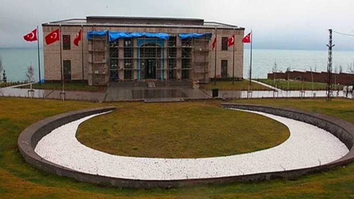 Erdoğan’ın Kışlık Sarayında Maliyet Şaşırttı: Yeni Rakamlar Ortaya Çıktı!