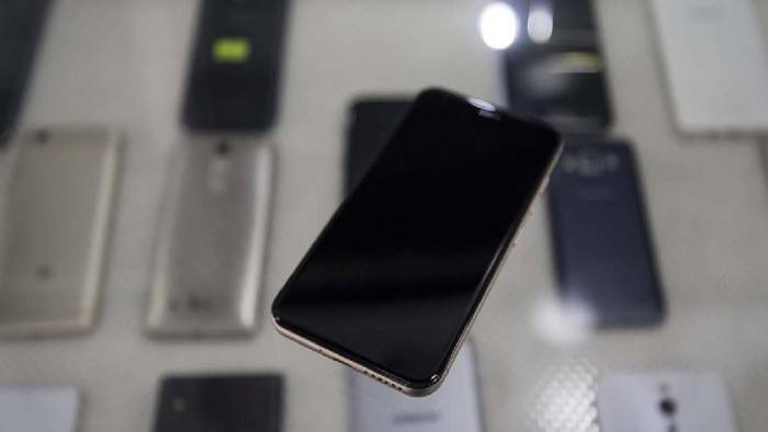 Piyasada deprem: Telefon devi üretimi tamamen durdurdu