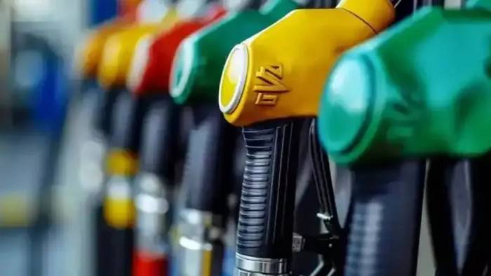 Benzinden sonra LPG'ye de indirim! Gece yarısı tabelalar değişecek
