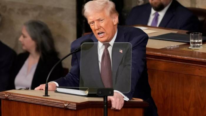 Trump Yönetiminde İran Çatlağı: Sert Sözlerle İstifa Etti!