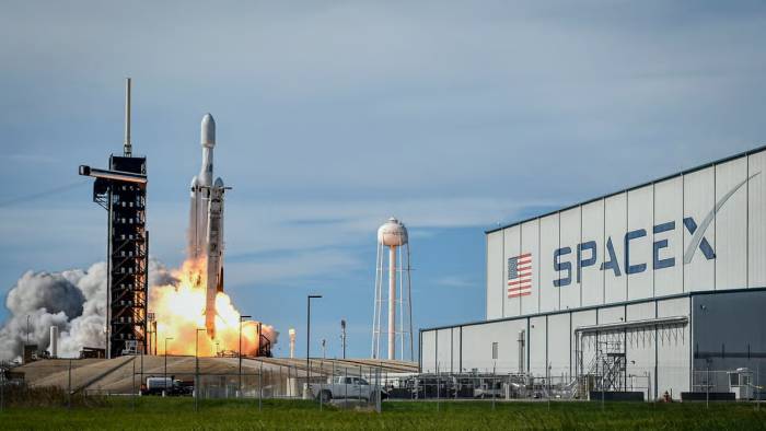 SpaceX'ten borsada tarihi çıkış! Değeri Amazon'u aştı