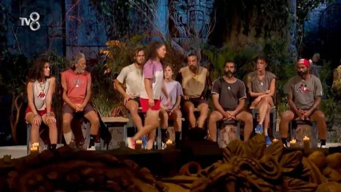 Survivor’da şok gelişme: Tehdit mesajları sonrası yarışmadan çekildi!