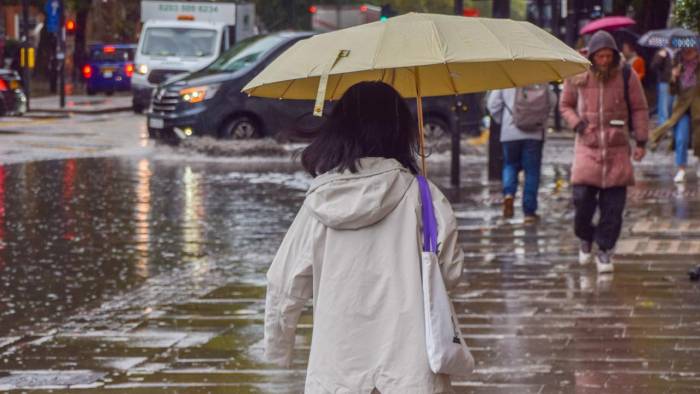 İstanbul’a yağmur geri dönüyor! Meteoroloji tarih verdi