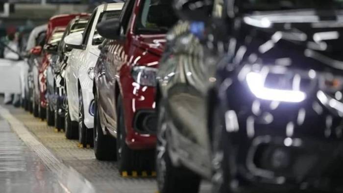İki Motor Tek Araçta! Yeni Teknoloji Otomotiv Dünyasını Karıştırdı