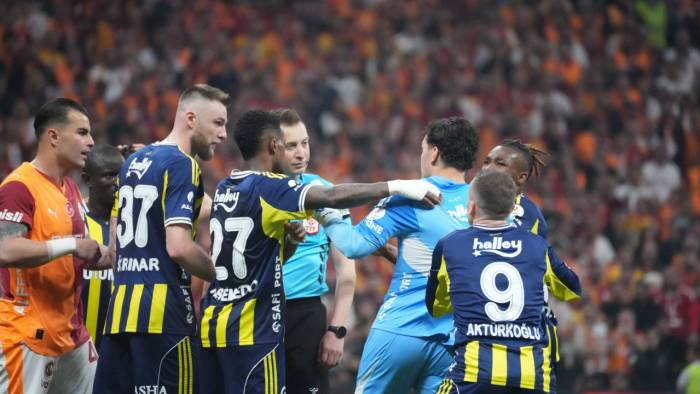 Tahkim Kurulu’ndan Ederson Kararı! 3 Maçlık Ceza Onandı!