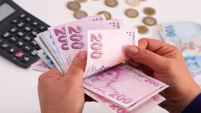 Maaş Ödemeleri Erkene Çekildi: Bakan Tarihi Duyurdu