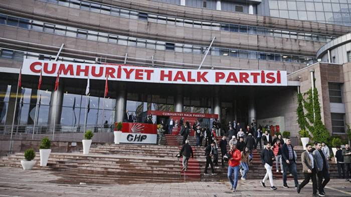 CHP’de “Mutlak Butlan” Kararı: Özgür Özel Yönetimi Görevden Alındı!
