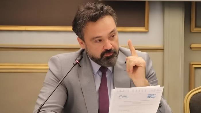 Kılıçdaroğlu yönetimi, CHP’nin parti avukatı Tolga Şirin’i vekillikten azletti!