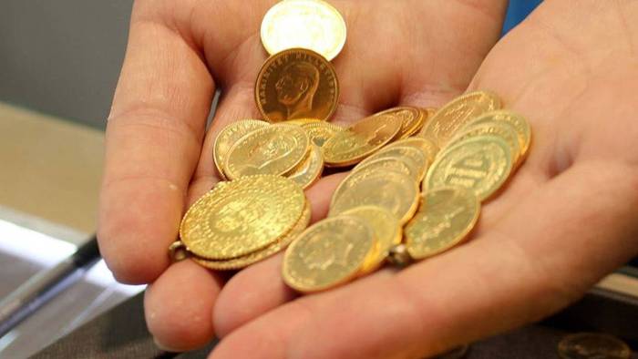 Altın fiyatlarında gerileme: Gram ve çeyrek altın düşüşte