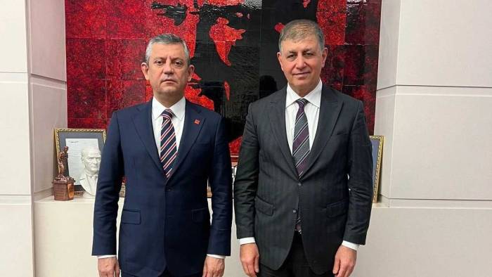 Özgür Özel'den Cemil Tugay sözleri: 