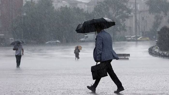 İstanbul dahil 42 ilde hava değişiyor: Kavurucu sıcakların ardından sağanak geliyor