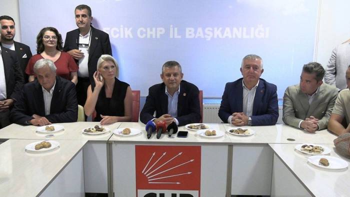 Özgür Özel açıkladı: Çağrı heyeti başkanlığı için Murat Karayalçın önerildi!