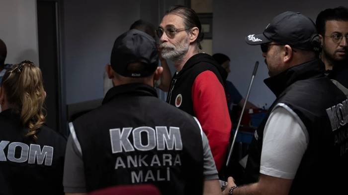 Erdal Beşikçioğlu'nun neden gözaltına alındığı belli oldu!
