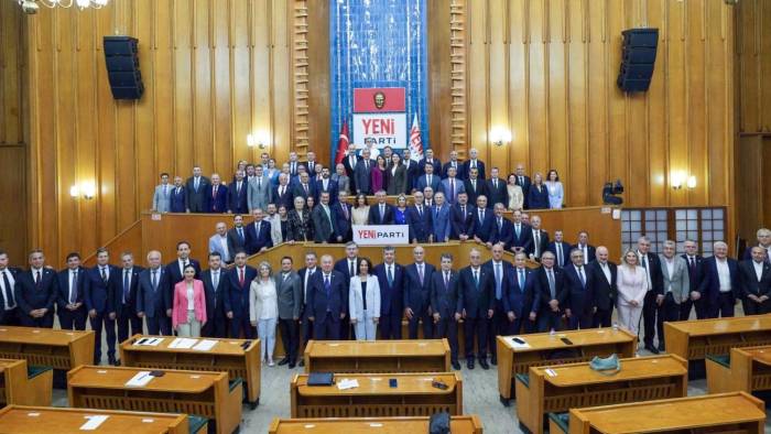YENİ Parti'nin bağış kampanyası devam ediyor! 5 günde 240 milyon TL'yi aştı