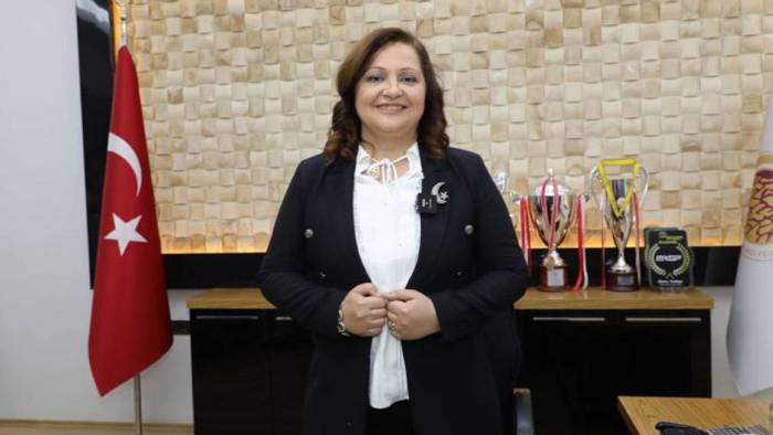 AKP’li Burcu Köksal’ın WhatsApp’ı karıştı! Torpil ve kulis mesajları ortaya çıktı!