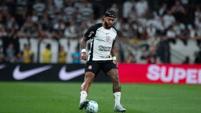 Trabzonspor Darwin Nunez’le Görüşürken Memphis Depay Sürprizi Yaşandı!