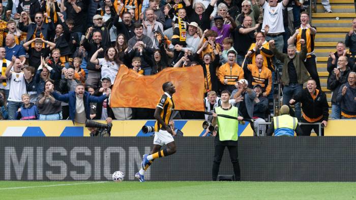 Hull City, Manchester United’ı 56 yıl sonra nasıl devirdi? Zaferin gizli planı ortaya çıktı!
