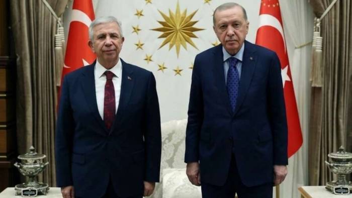 Mansur Yavaş AK Parti'ye Geçecek mi? Ankara Kulislerini Sallayan İddia: 2 Senaryo Konuşuluyor!
