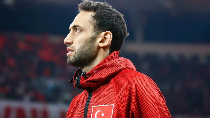 A Milli Takım Kaptanı Hakan Çalhanoğlu'nun Sahalara Döneceği Tarih Belli Oldu!