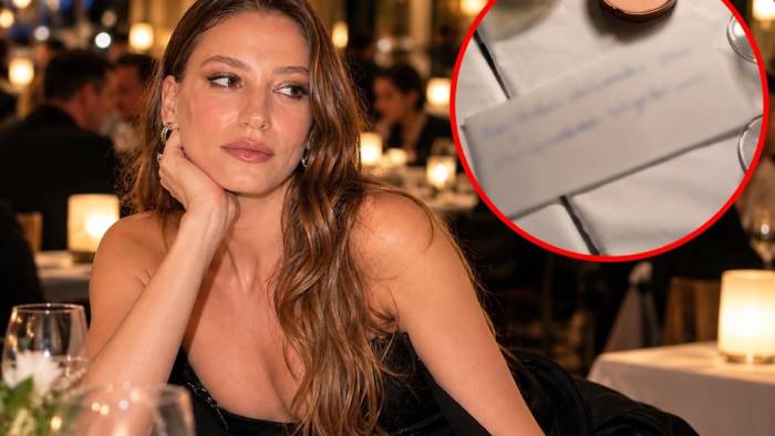 Serenay Sarıkaya'nın Restoranda Aldığı Not Merak Uyandırdı! O Mesajı Paylaştı!