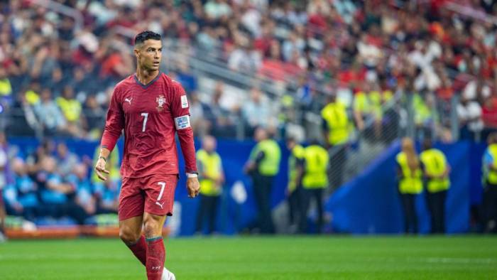 Forbes 2026'nın En Çok Kazanan Futbolcularını Açıkladı: Ronaldo Zirvede, Salah İlk 10'da!