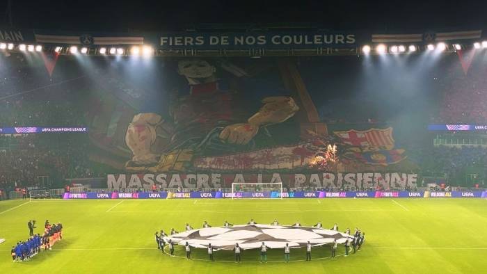 PSG Tribünlerinde Olay Yaratan Pankart! Barcelona UEFA'ya Şikâyet Etti!