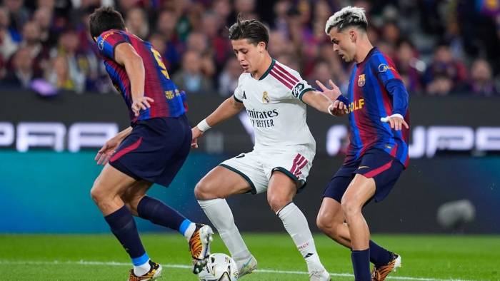 Barcelona’yı Mourinho Durdurdu! Arda Güler ve Real Madrid, 9 Maçlık Seriyi Bitirdi!