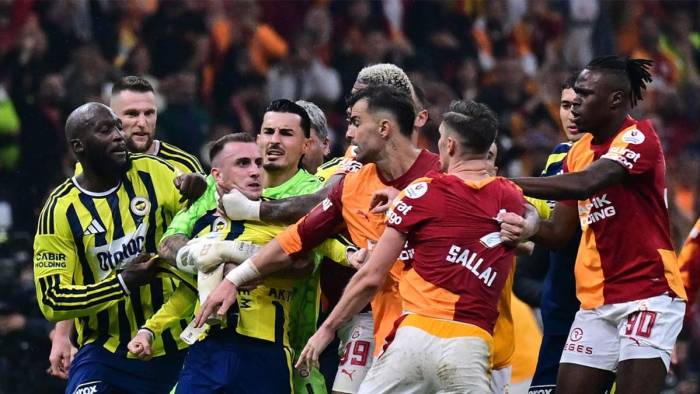 Fenerbahçe’den derbi açıklaması: “Derbi gerginliği kimseye saldırma hakkı vermez”
