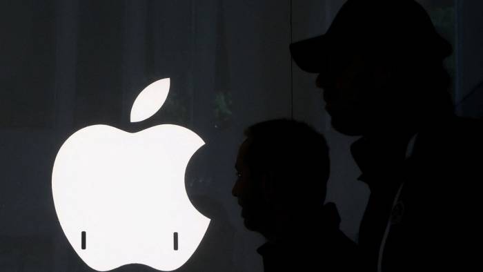 Apple Yıllardır Karşı Çıkıyordu: Dokunmatik Ekranlı MacBook Pro Tanıtıldı! İşte Fiyatı!